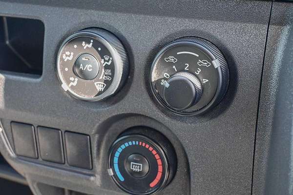 2018 Toyota Hiace TRH201R LWB