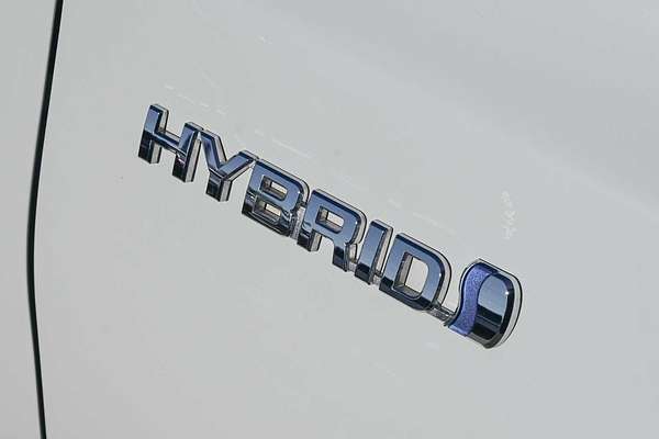 2017 Toyota Camry Altise AVV50R