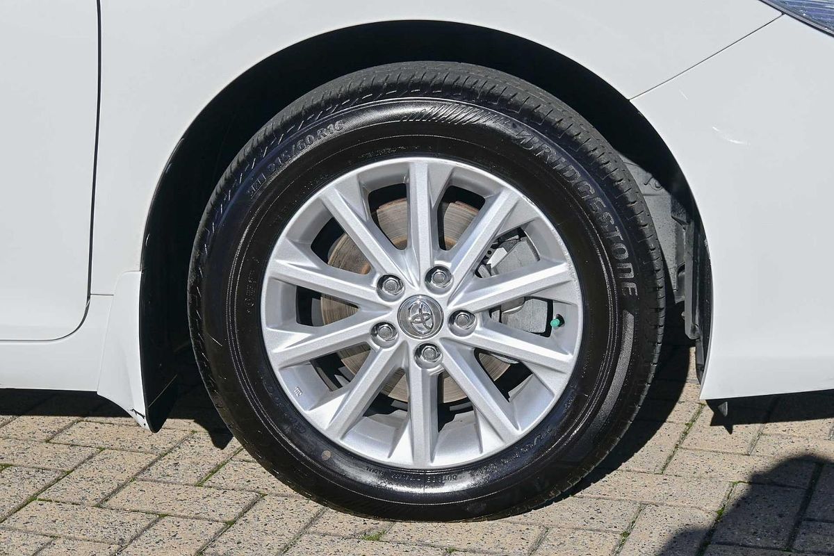 2017 Toyota Camry Altise AVV50R