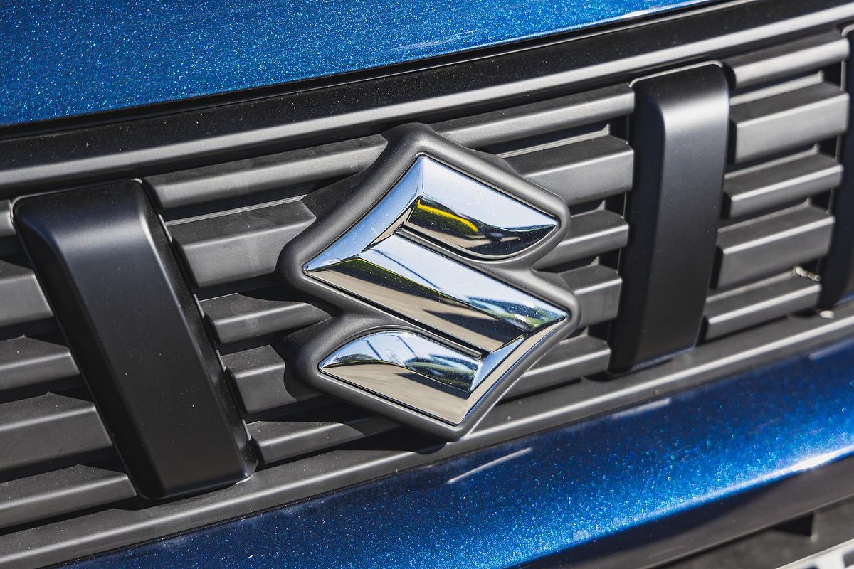 2024 Suzuki Vitara Shadow LY Series II