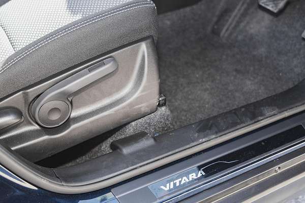 2024 Suzuki Vitara Shadow LY Series II