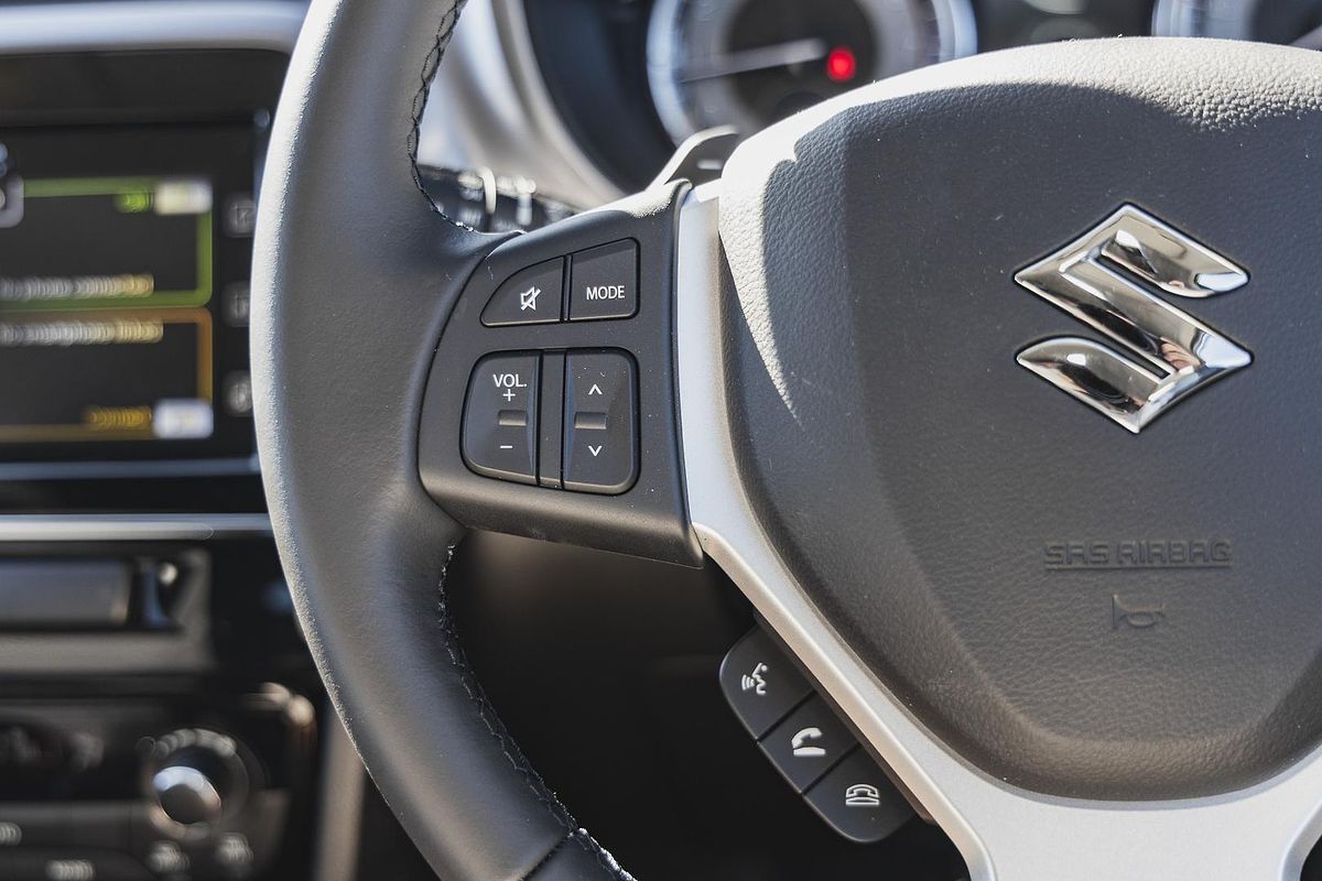 2024 Suzuki Vitara Shadow LY Series II