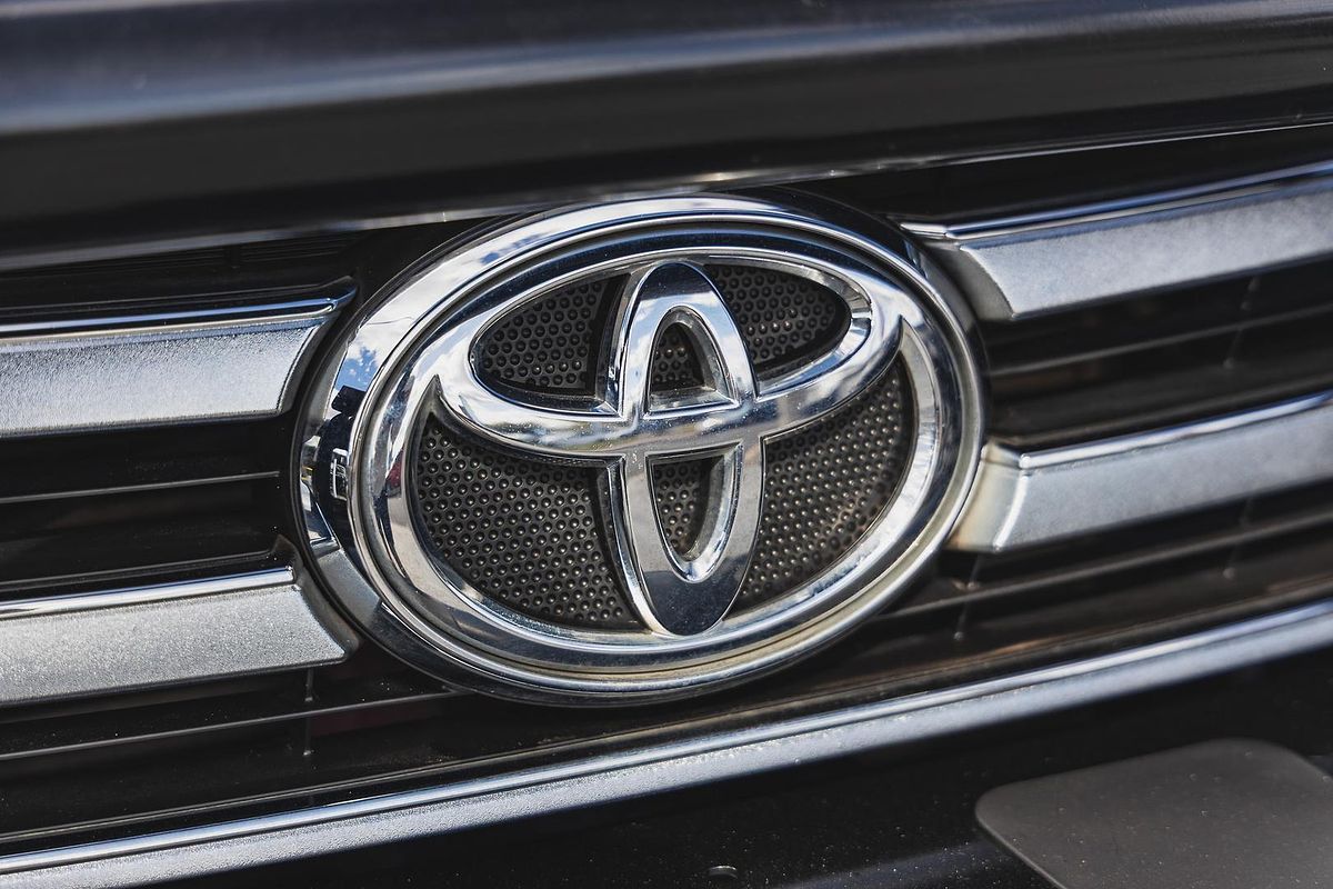 2015 Toyota Hilux SR5 GUN126R 4X4