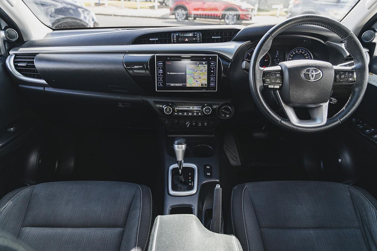 2015 Toyota Hilux SR5 GUN126R 4X4
