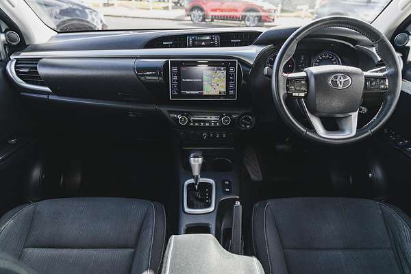 2015 Toyota Hilux SR5 GUN126R 4X4