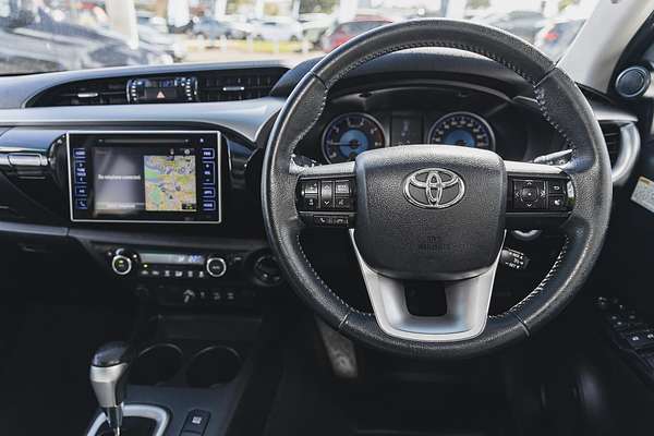 2015 Toyota Hilux SR5 GUN126R 4X4