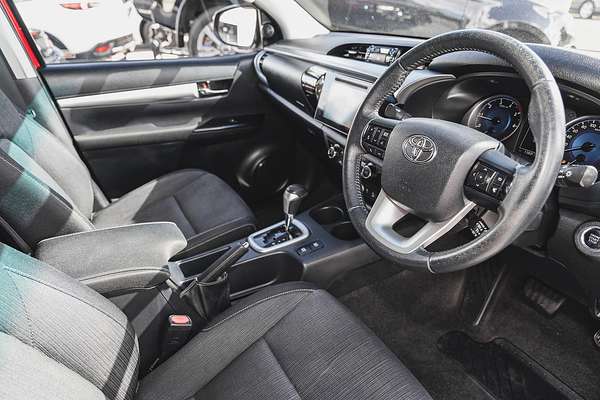 2015 Toyota Hilux SR5 GUN126R 4X4