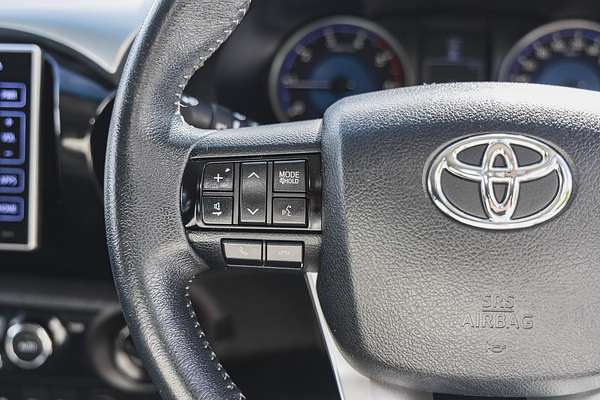 2015 Toyota Hilux SR5 GUN126R 4X4