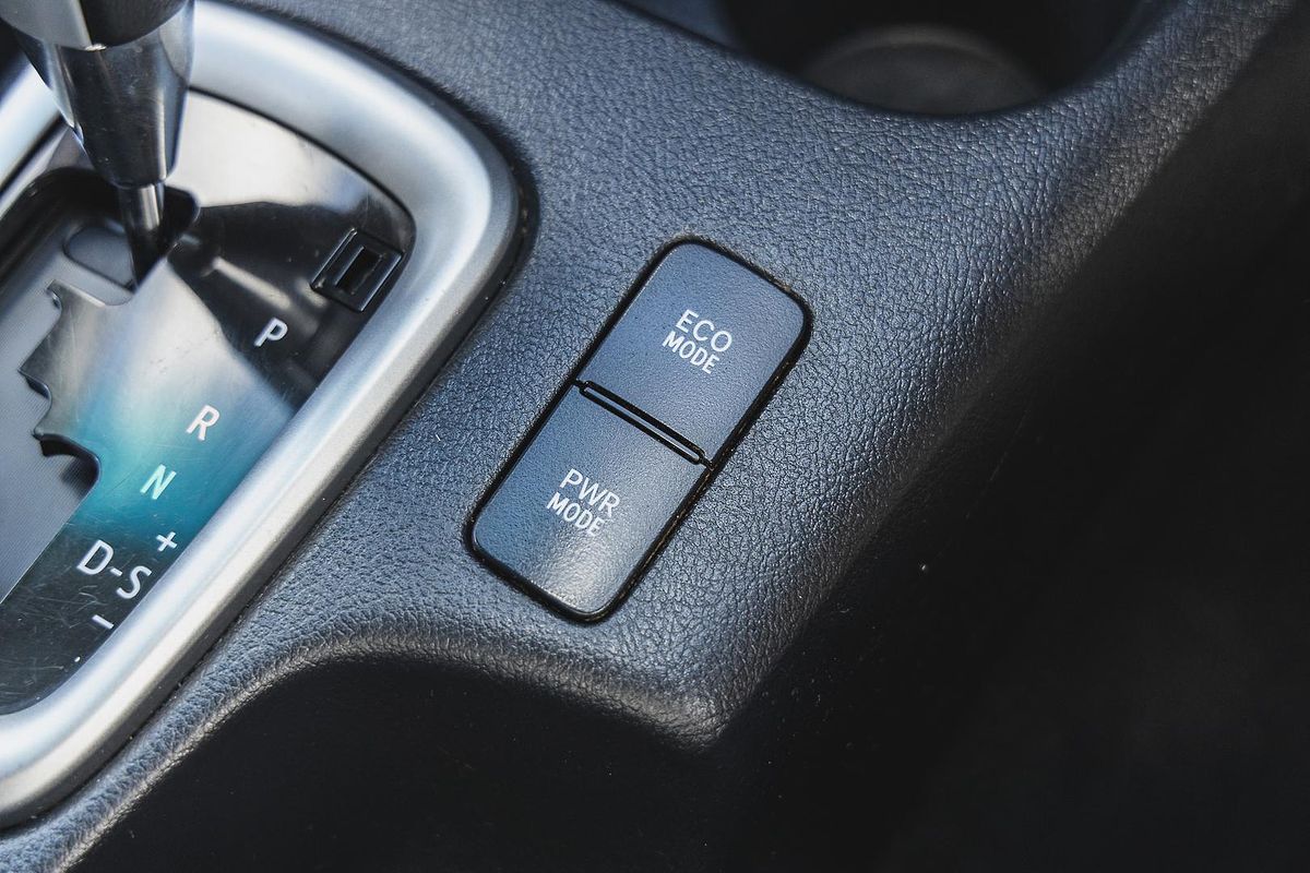 2015 Toyota Hilux SR5 GUN126R 4X4