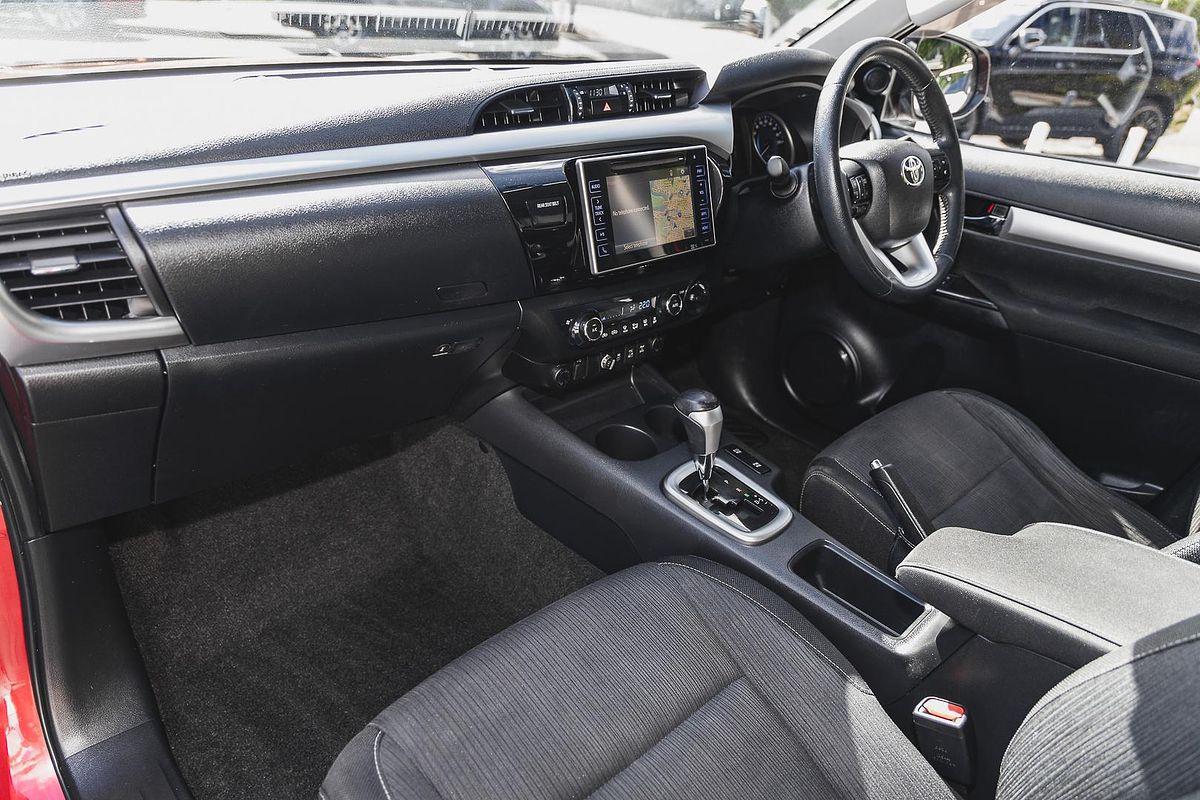 2015 Toyota Hilux SR5 GUN126R 4X4