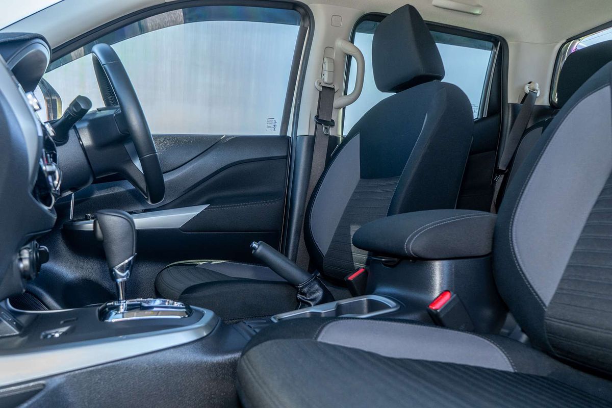 2023 Nissan Navara ST D23 4X4