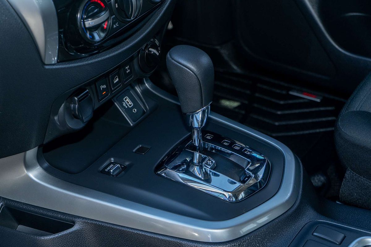 2023 Nissan Navara ST D23 4X4