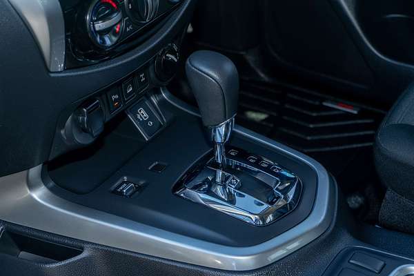 2023 Nissan Navara ST D23 4X4
