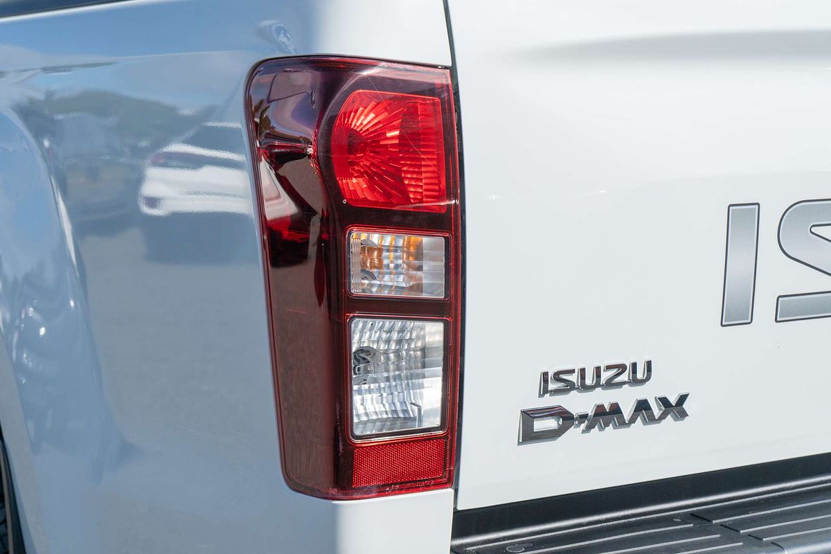 2019 Isuzu D-MAX SX High Ride Rear Wheel Drive