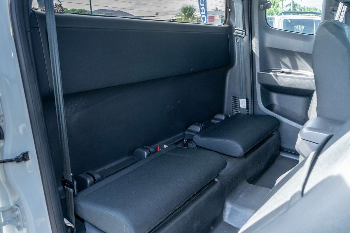 2019 Isuzu D-MAX SX High Ride Rear Wheel Drive