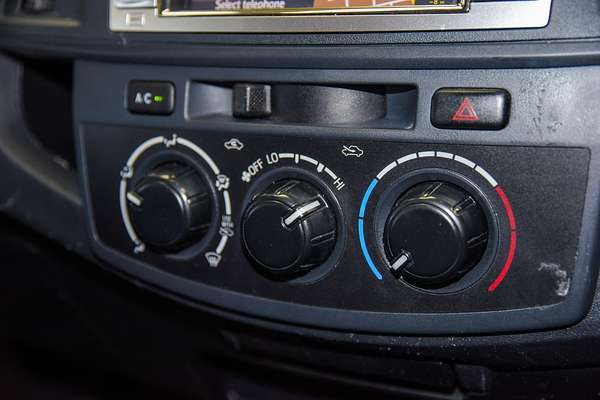 2014 Toyota Hilux SR KUN26R 4X4
