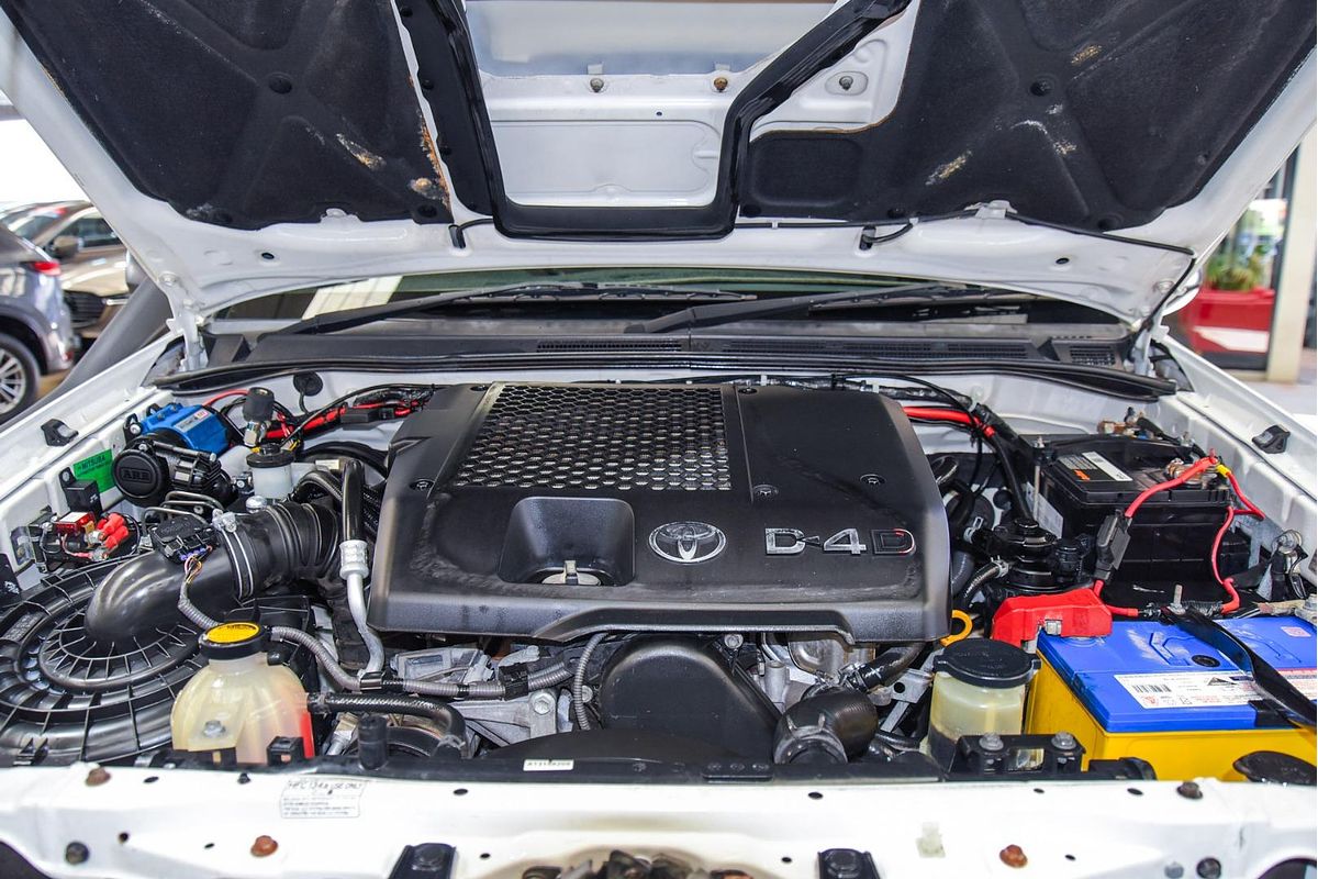 2012 Toyota Hilux SR KUN26R 4X4