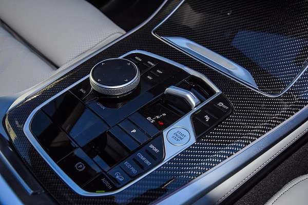 2024 BMW X5 M60i G05 LCI