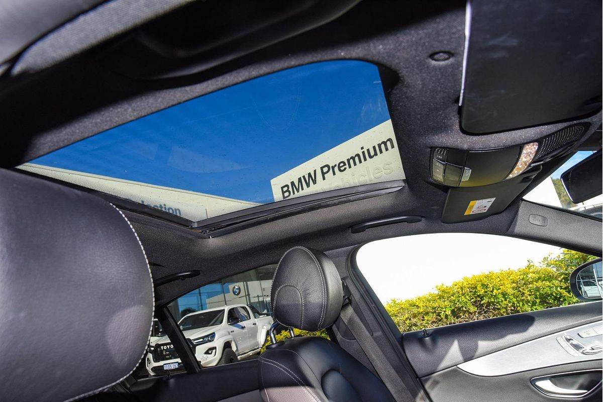 2019 Mercedes-Benz C-Class C300 W205