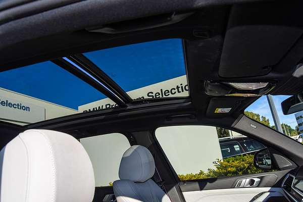 2024 BMW X5 M60i G05 LCI