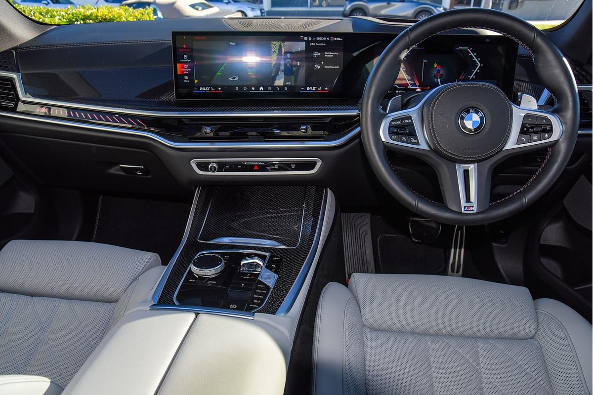 2024 BMW X5 M60i G05 LCI