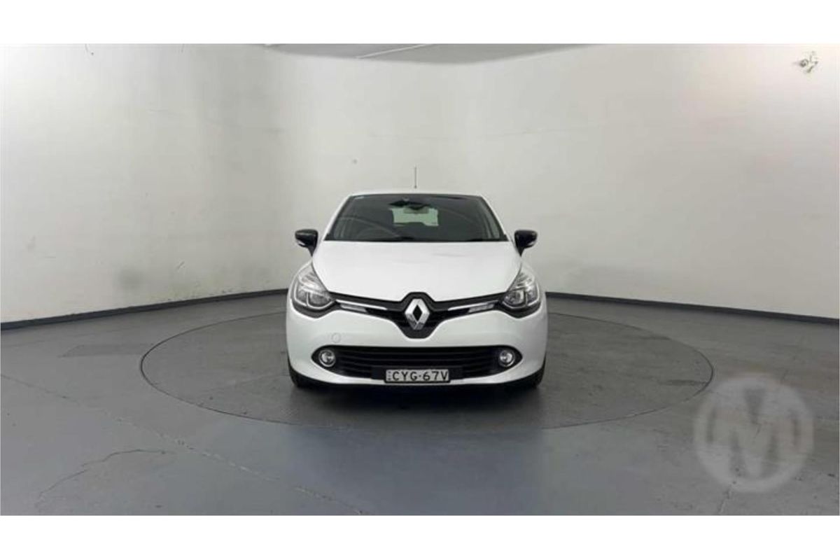 2015 Renault Clio Expression IV B98