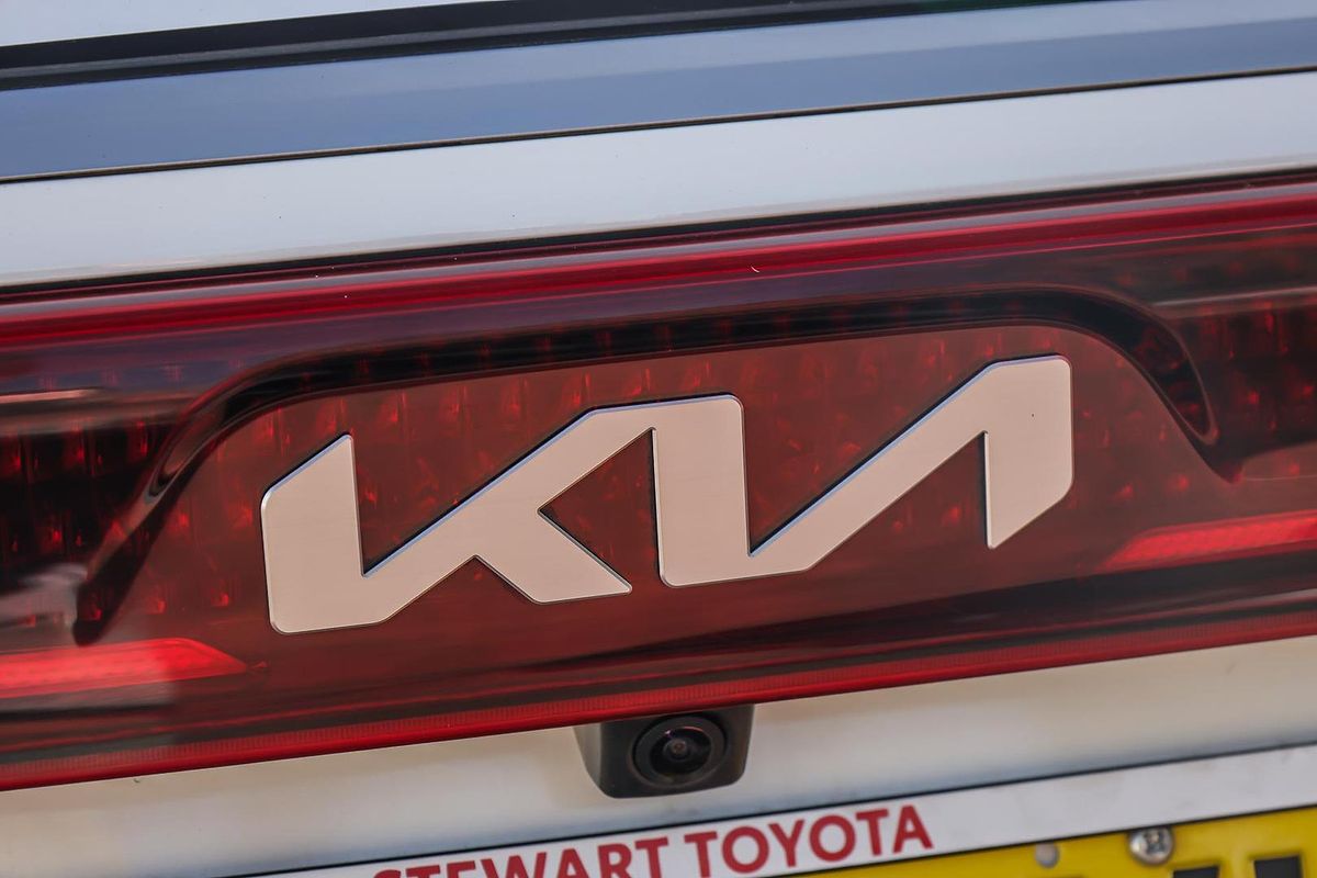 2023 Kia Carnival Si KA4