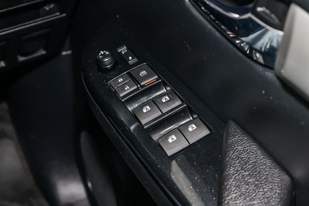 2019 Toyota Hilux SR5 GUN126R 4X4