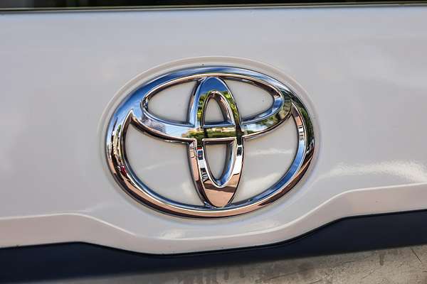 2021 Toyota Hiace GDH300R LWB