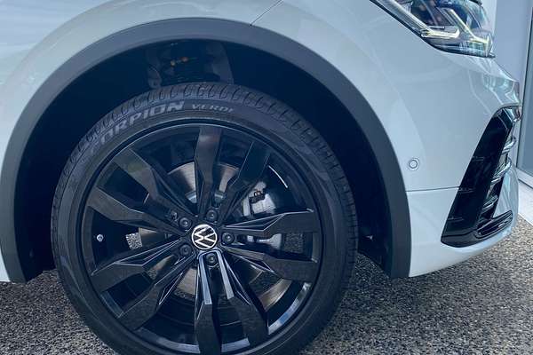 2024 Volkswagen Tiguan Wolfsburg Edition Allspace 5N