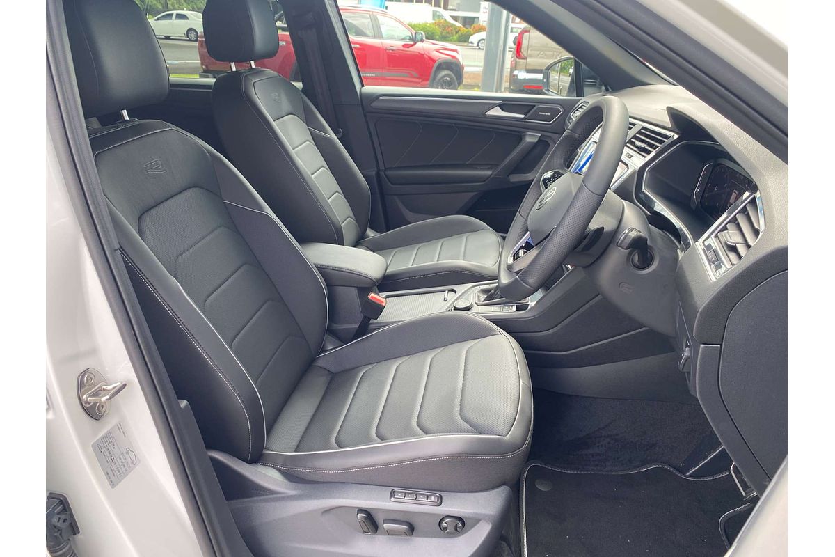 2024 Volkswagen Tiguan Wolfsburg Edition Allspace 5N