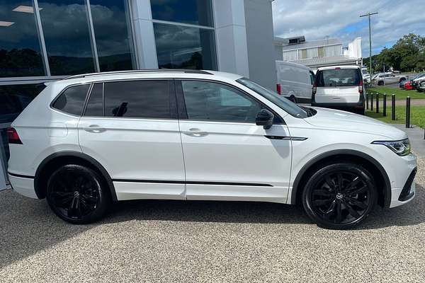 2024 Volkswagen Tiguan Wolfsburg Edition Allspace 5N