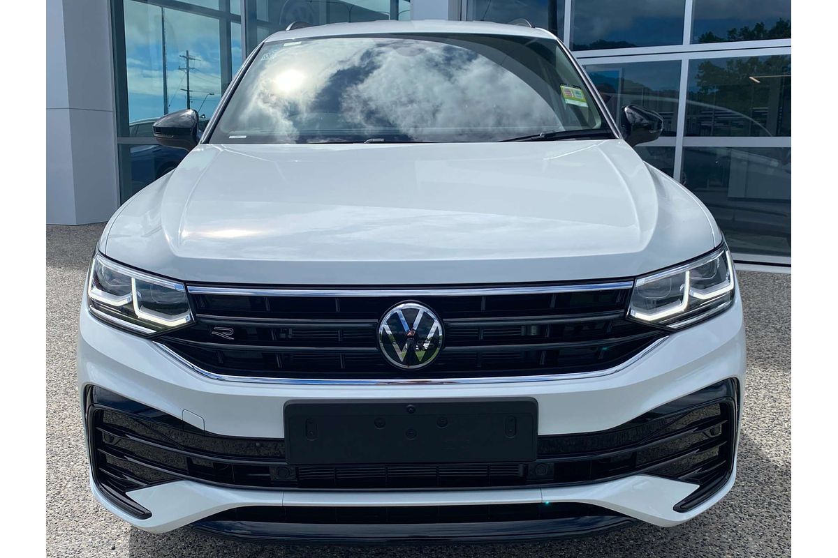 2024 Volkswagen Tiguan Wolfsburg Edition Allspace 5N