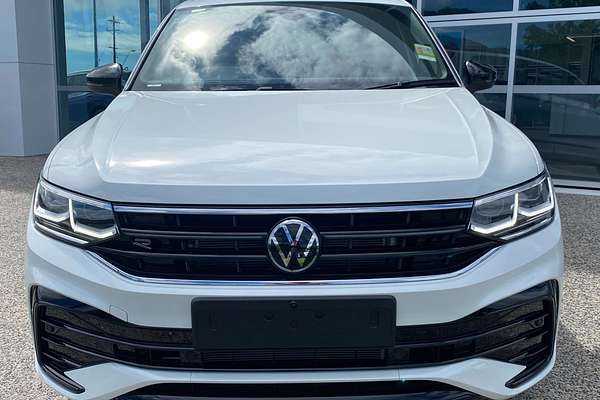2024 Volkswagen Tiguan Wolfsburg Edition Allspace 5N