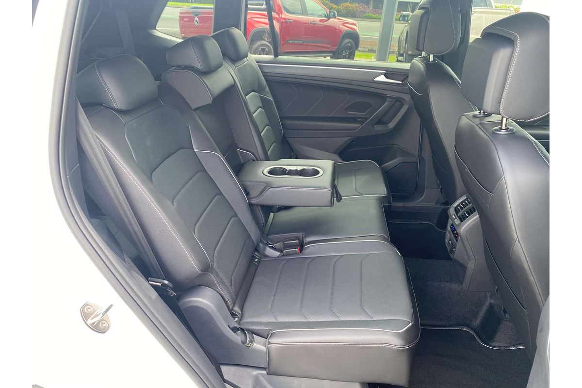 2024 Volkswagen Tiguan Wolfsburg Edition Allspace 5N