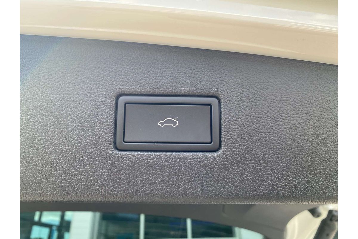 2024 Volkswagen Tiguan Wolfsburg Edition Allspace 5N