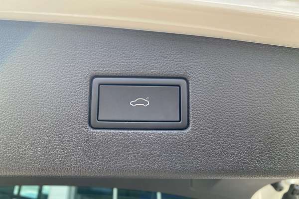 2024 Volkswagen Tiguan Wolfsburg Edition Allspace 5N