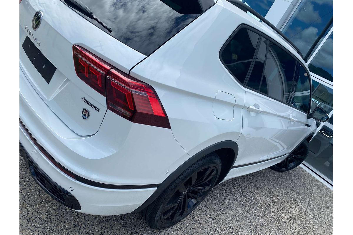 2024 Volkswagen Tiguan Wolfsburg Edition Allspace 5N
