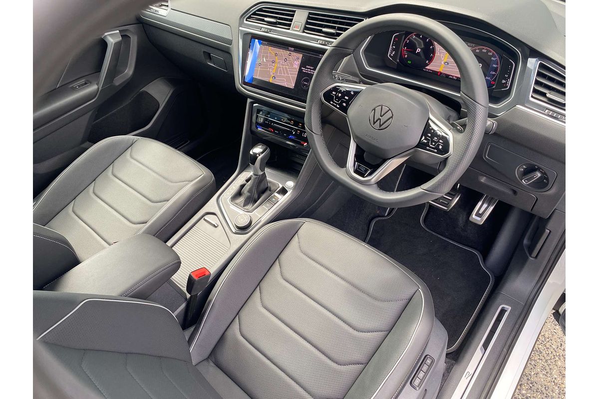 2024 Volkswagen Tiguan Wolfsburg Edition Allspace 5N