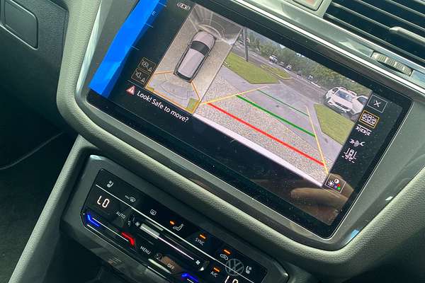 2024 Volkswagen Tiguan Wolfsburg Edition Allspace 5N