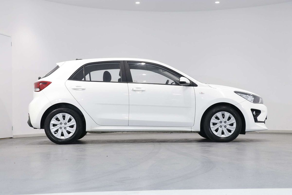2022 Kia Rio S YB
