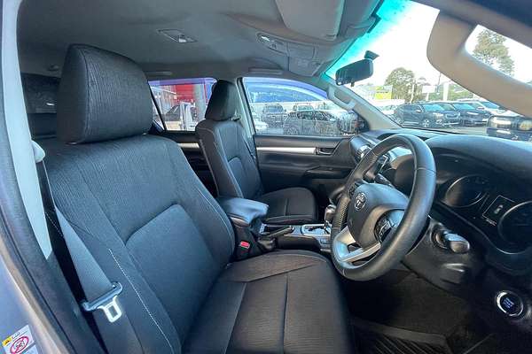 2017 Toyota Hilux SR5 GUN126R 4X4