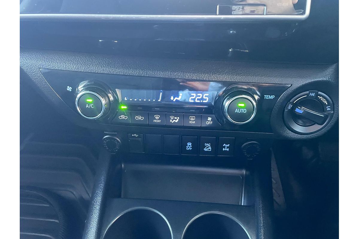 2017 Toyota Hilux SR5 GUN126R 4X4