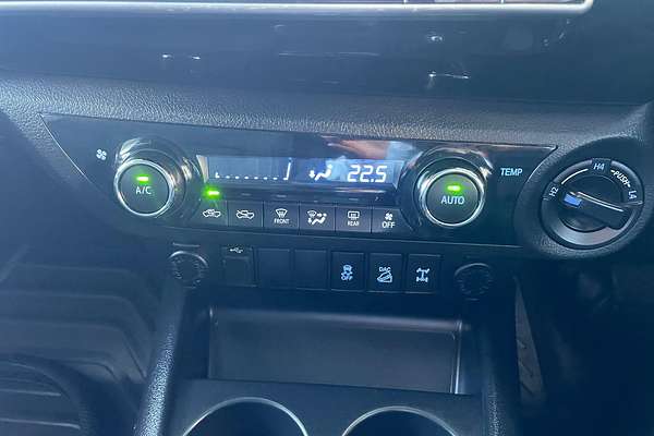 2017 Toyota Hilux SR5 GUN126R 4X4