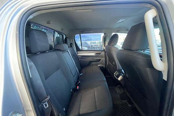 2017 Toyota Hilux SR5 GUN126R 4X4