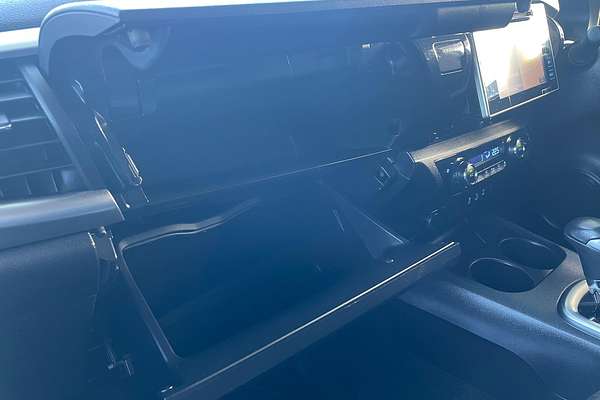 2017 Toyota Hilux SR5 GUN126R 4X4