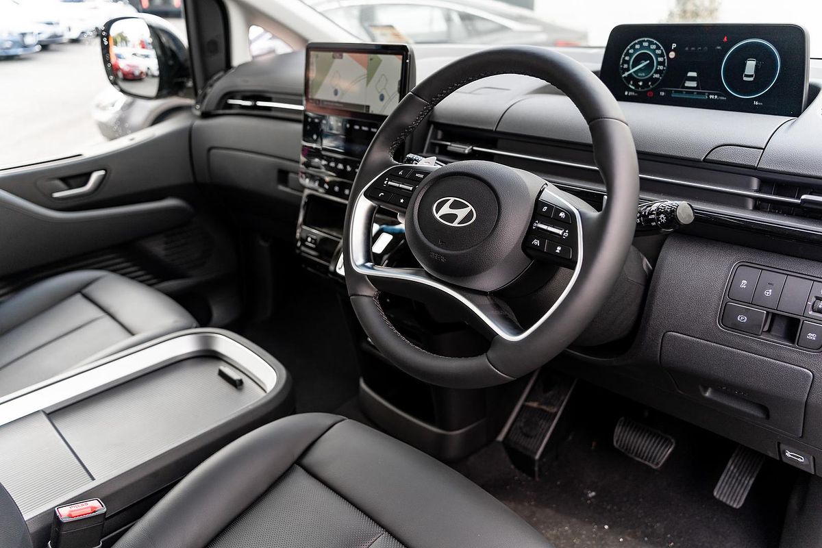 2024 Hyundai STARIA Highlander US4.V3