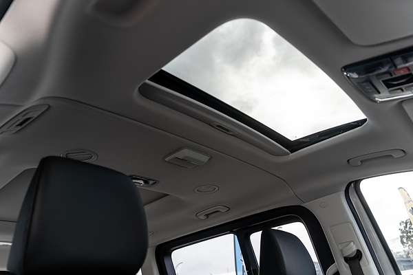 2024 Hyundai STARIA Highlander US4.V3