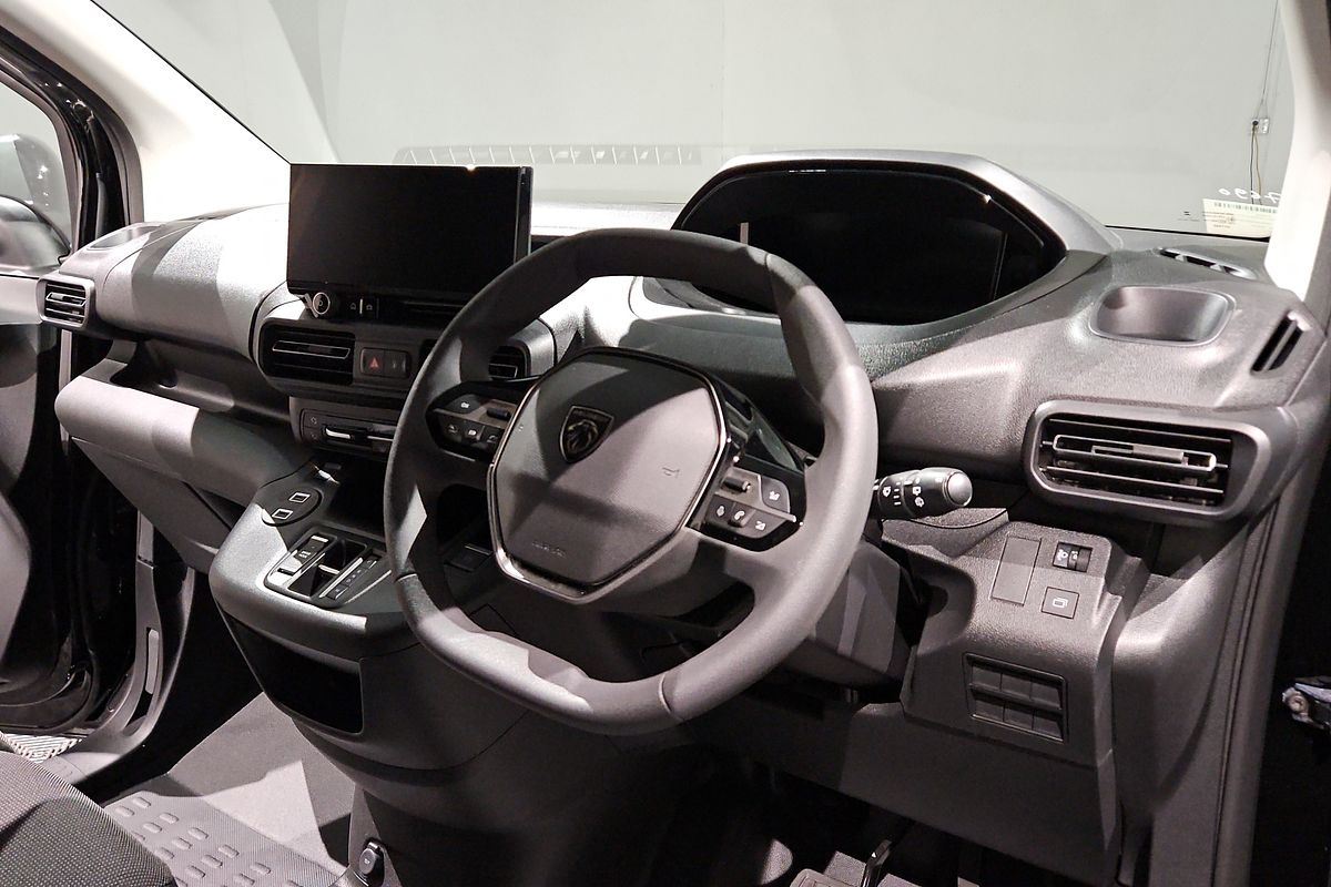 2024 Peugeot Partner Premium K9 LWB