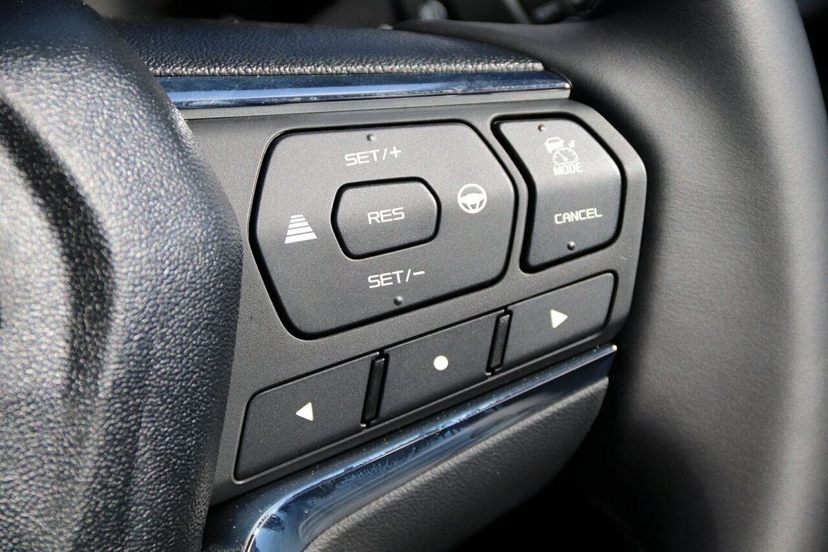 2025 Isuzu MU-X LS-U
